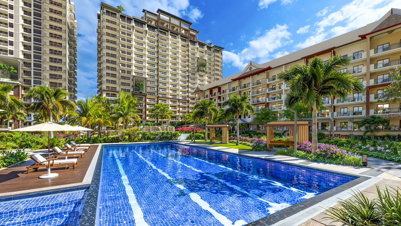 Lap pool at Mulberry Place Phase 2