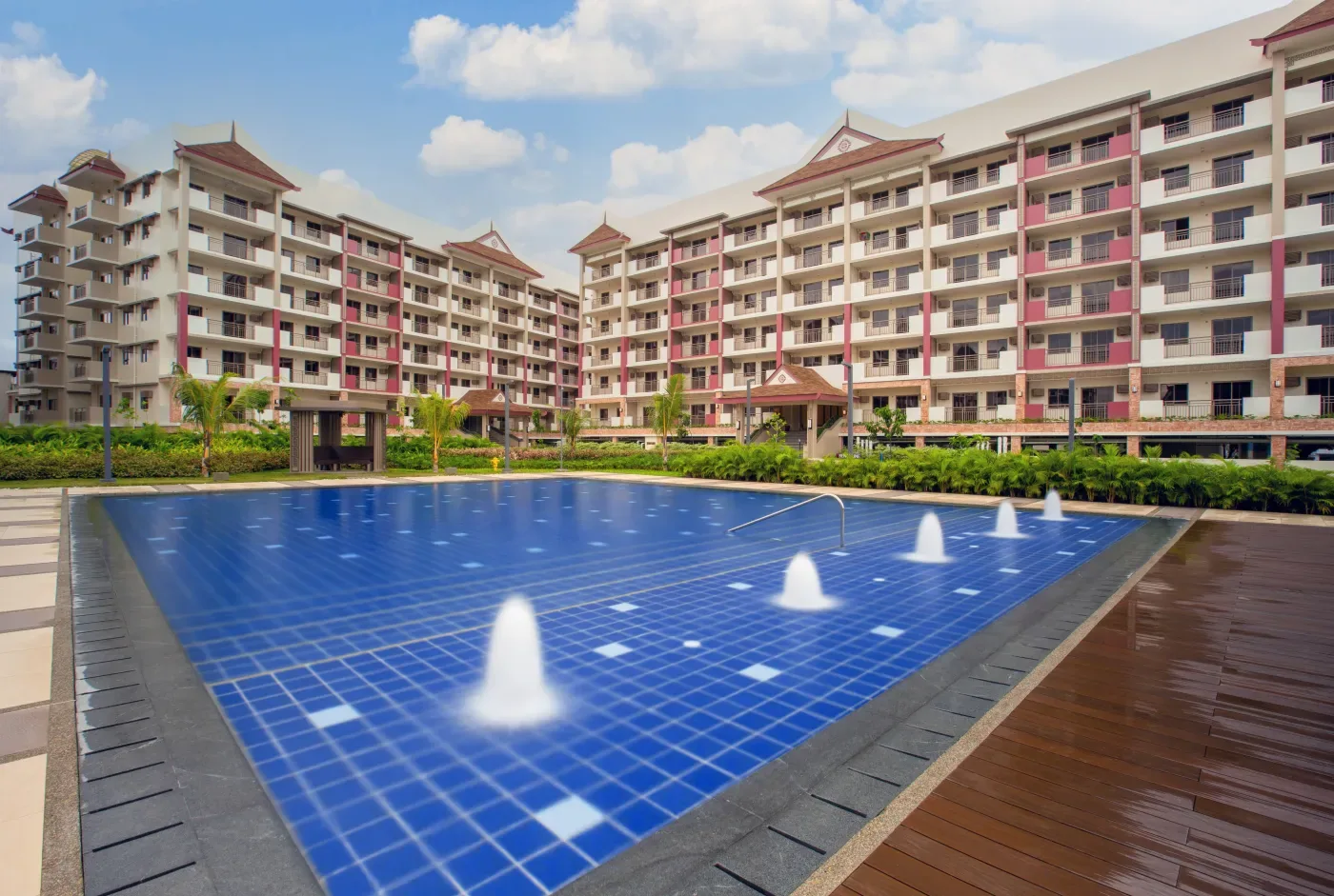 Pool deck with fountains at Mulberry Place